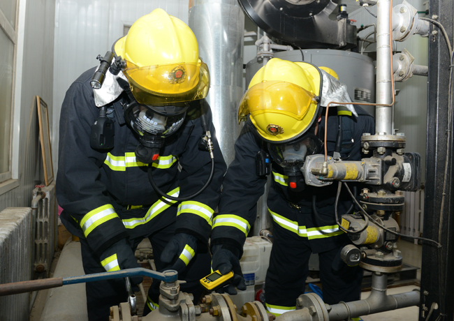 安全生产监督管理处  组织进行2018年锅炉燃气泄漏应急演练